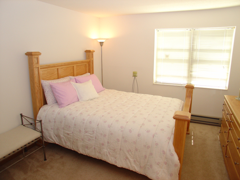 Wilshire Manor Apartments For Rent in Wauwatosa, Wisconsin